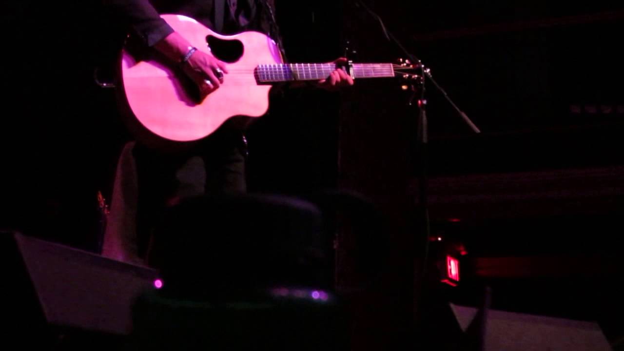 Keith Harkin - Gentle On My Mind/Everybody's Talking - Medley