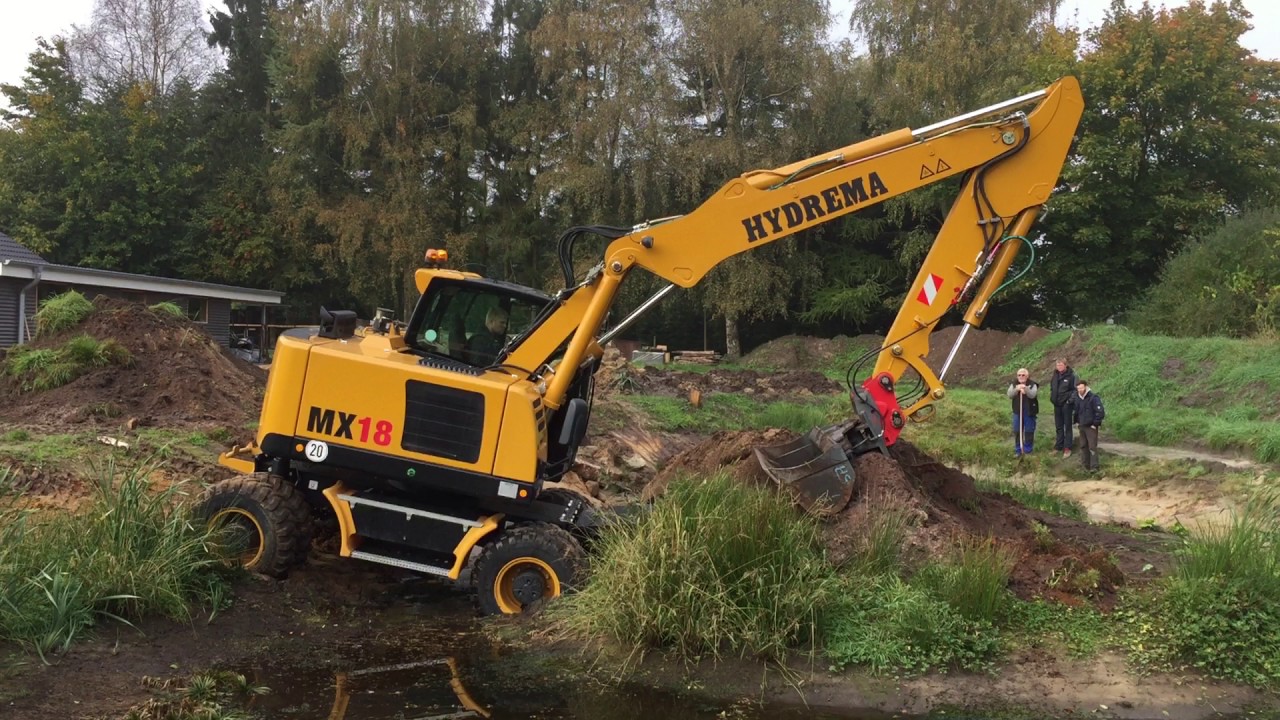 Hydrema MX 18 Aushub Teich