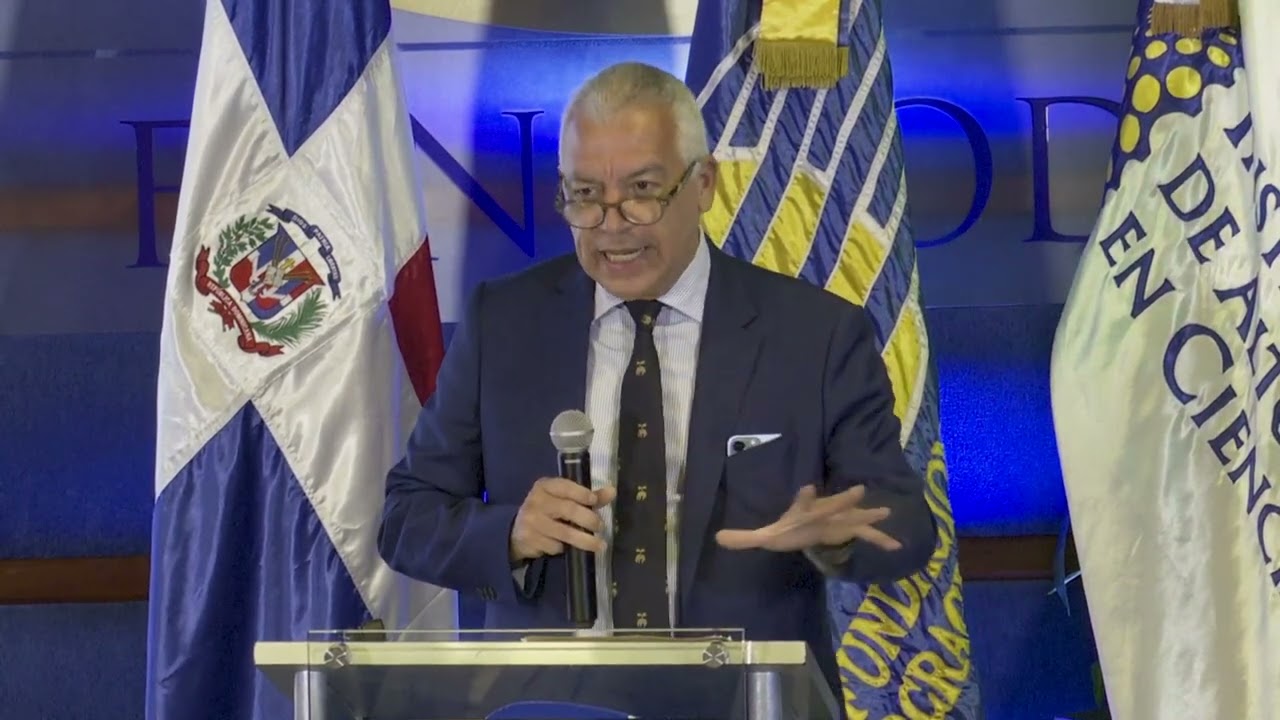 Panel de Alto Nivel. Repensar la Educación: reflexiones locales sobre un tema global.