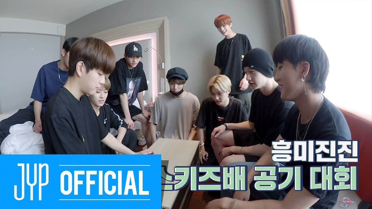 [Stray Kids : SKZ-TALKER GO!(슼즈토커 고!)] MANILA