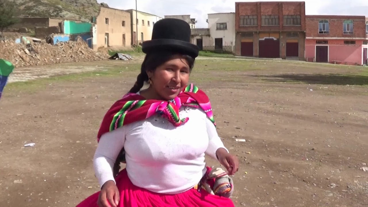 CONJUNTO DE ZAMPOÑAS 16 DE JULIO - POR LAS ORILLAS DEL LAGO TITICACA