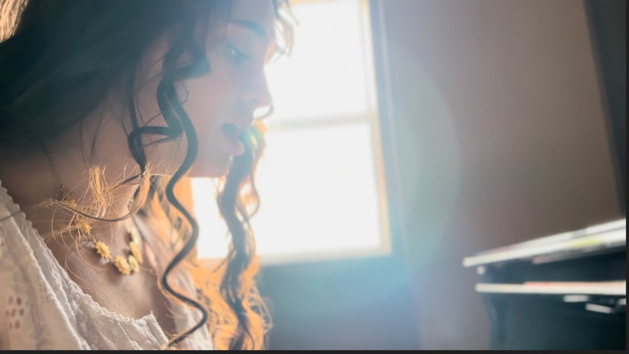 Maura Nava - Encontrarme | @CarlaMorrison  Cover