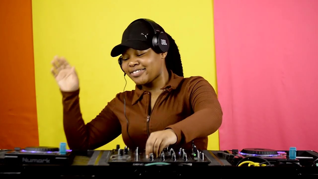 Live Mix - DJ Naledi