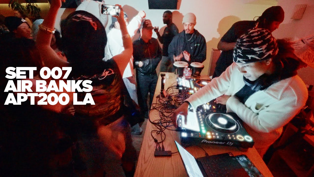 Air Banks - 1st vid for the homie's section - HipHop R&B Edits + more