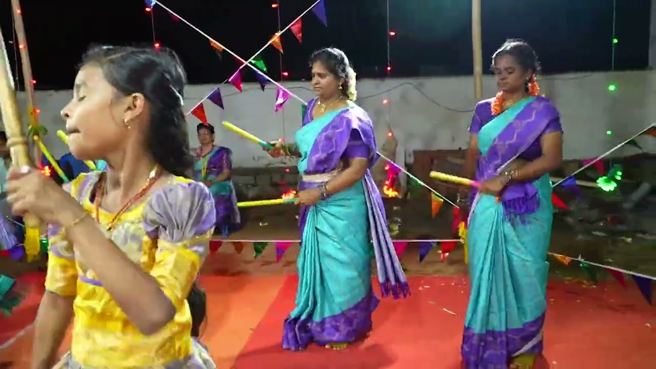 Sri Renuka Devi Kolata Brundham . Bangalore Guru: Padma Edukondala venkatesha