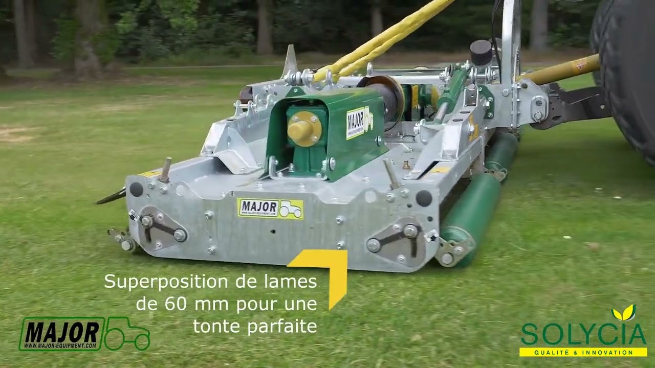 Tondeuse Swift de chez Major Equipment en action chez un client satisfait 🤩