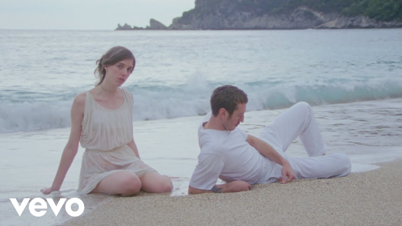 Grand Blanc - Les îles (Clip officiel)