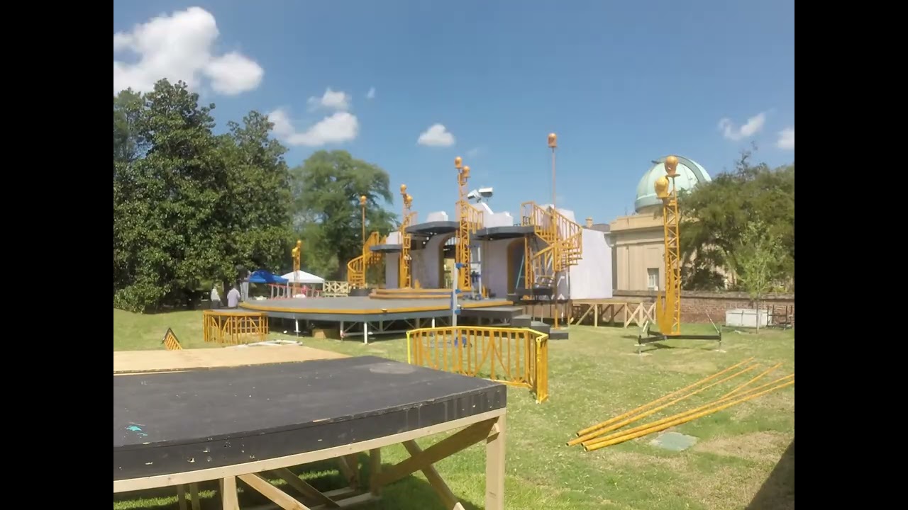 Building the UofSC Shakespeare Festival Stage (Time Lapse)