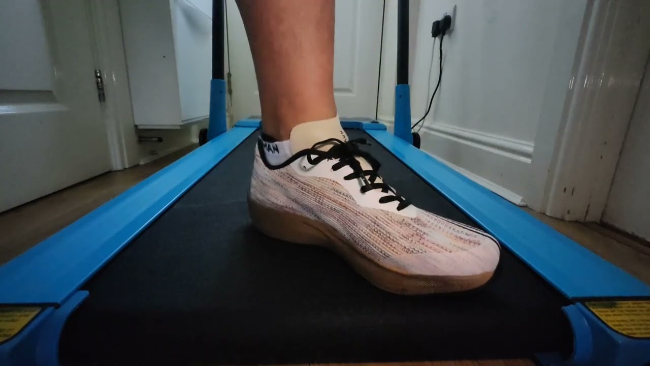 Cheapest carbon plate running shoes 👟 from AliExpress 17£ 😱