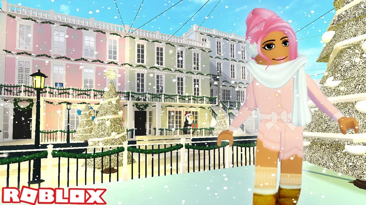 DECORATING MY NEW TOWN FOR CHRISTMAS | Bloxburg | Town