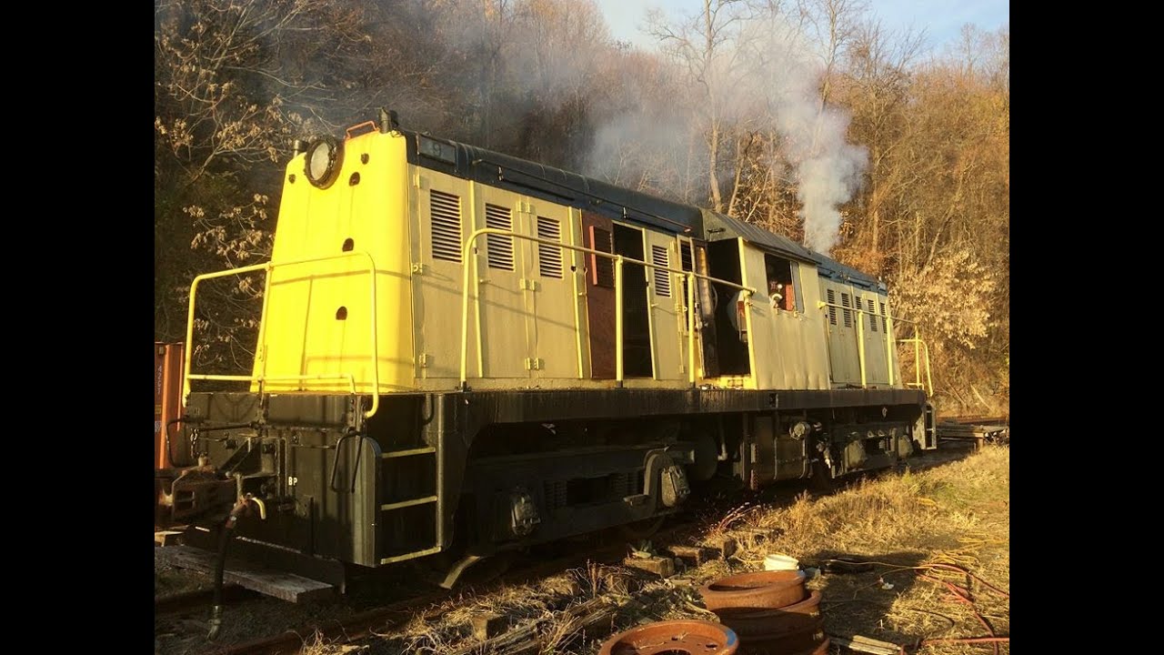 Whitcomb 65 Tonner Diesel Locomotive #9 in Operation