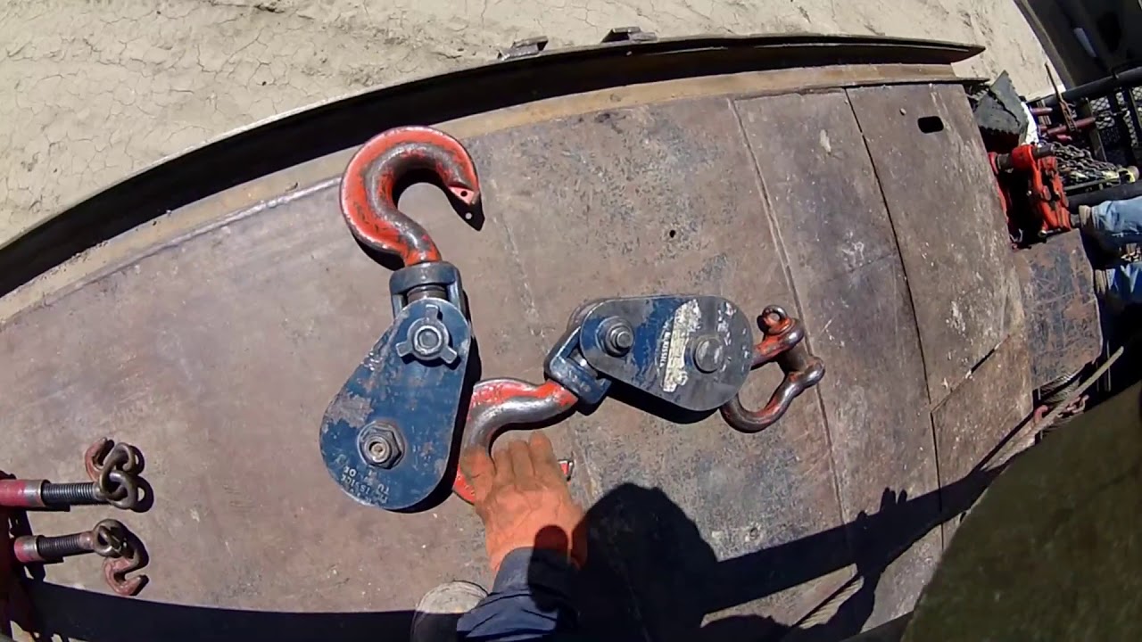 poling up 2 ton roustabout truck