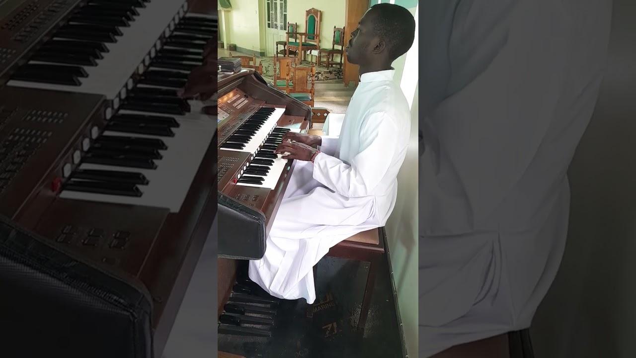 KARIBU MOYONI_ DEO KALOLELA