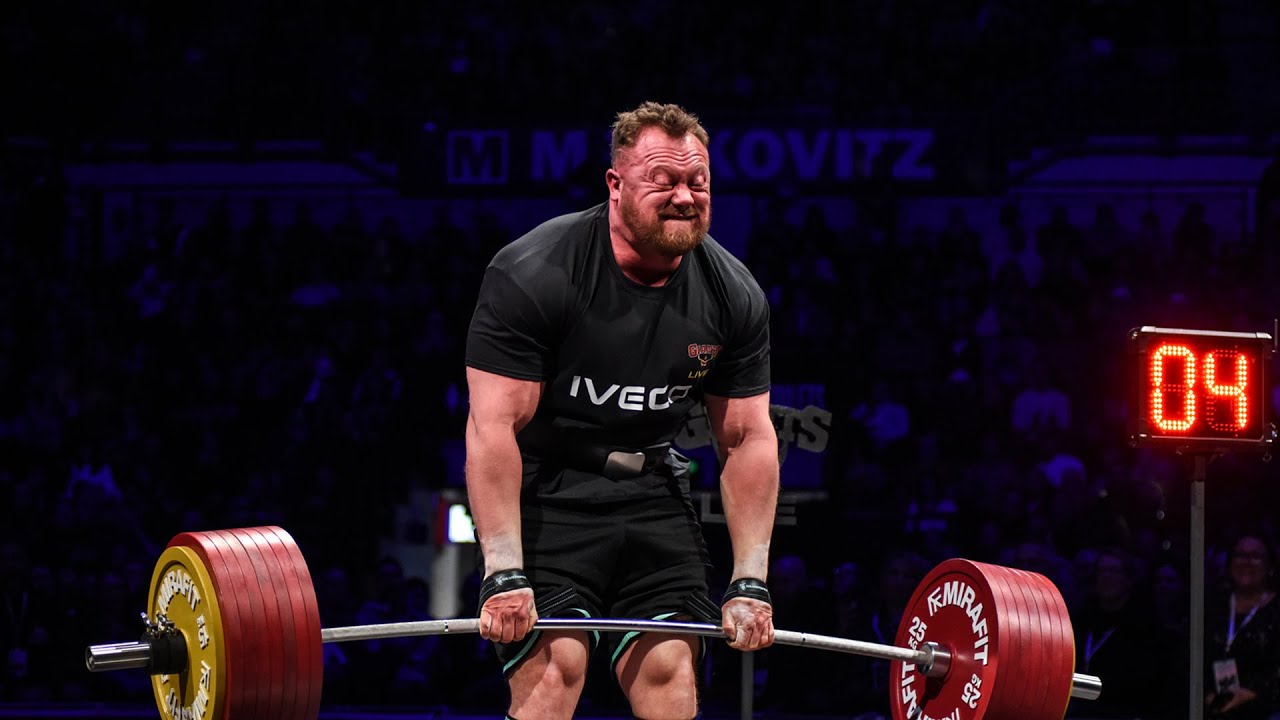 ADAM BISHOP - 400kg/882lbs x 5 reps