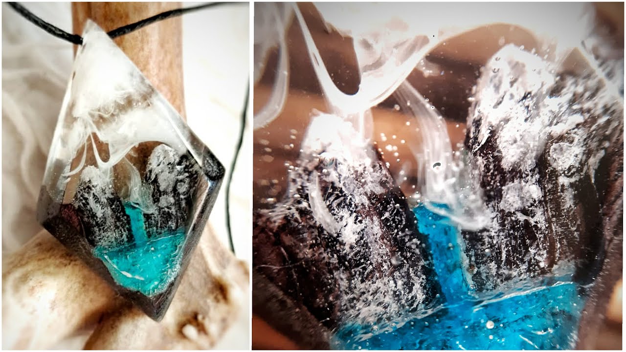 Epoxy resin pendant: winter warefall. Ciondolo in resina epossidica: cascata invernale