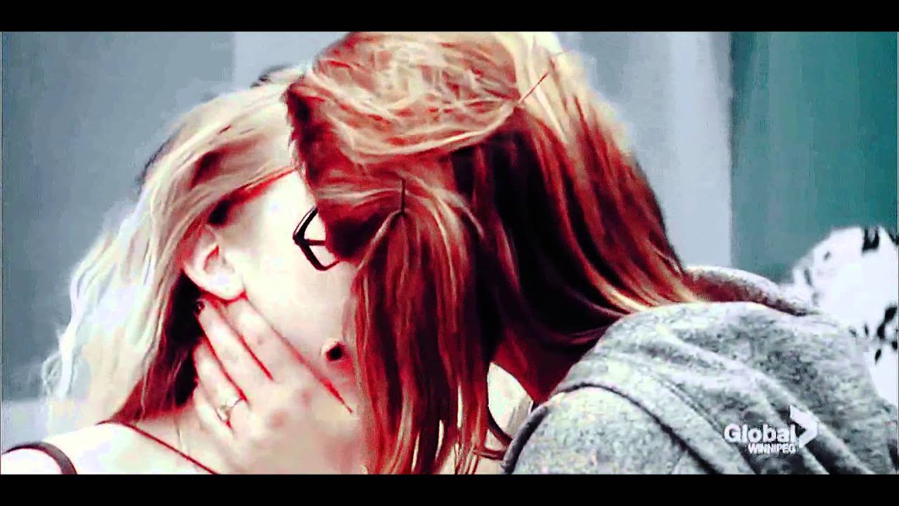 Sarah and Willow | Flashlight