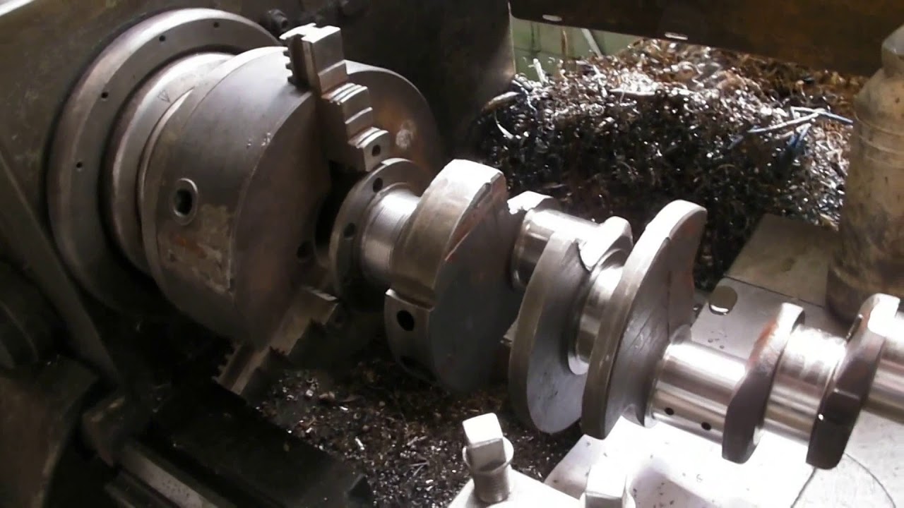 Нарезаем маслосгонную резьбу на коленвале