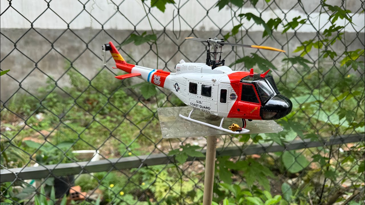 Trực thăng UH-1D model F07s modified main K110s.