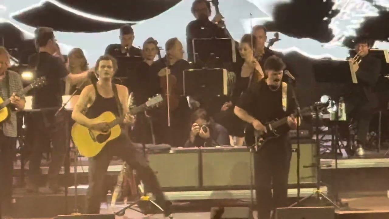 King Gizzard & The Lizard Wizard Inside Seaside 2025