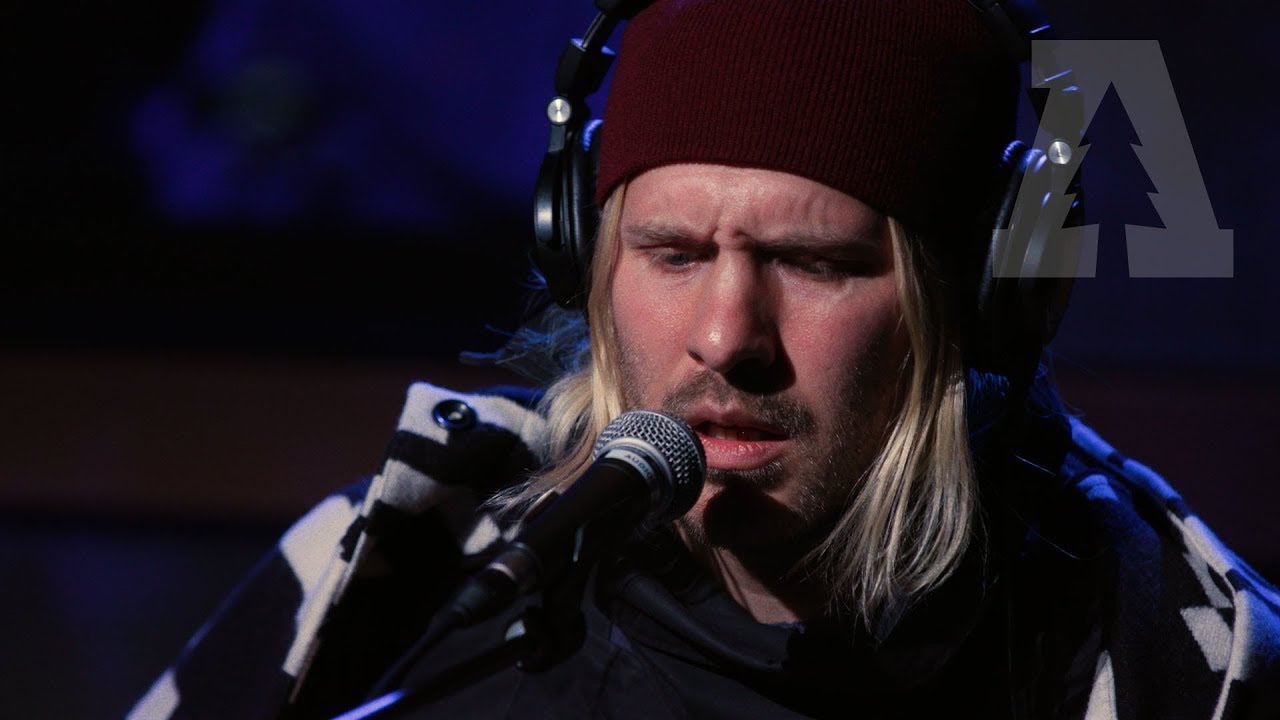 Motopony - Wait For Me | Audiotree Live
