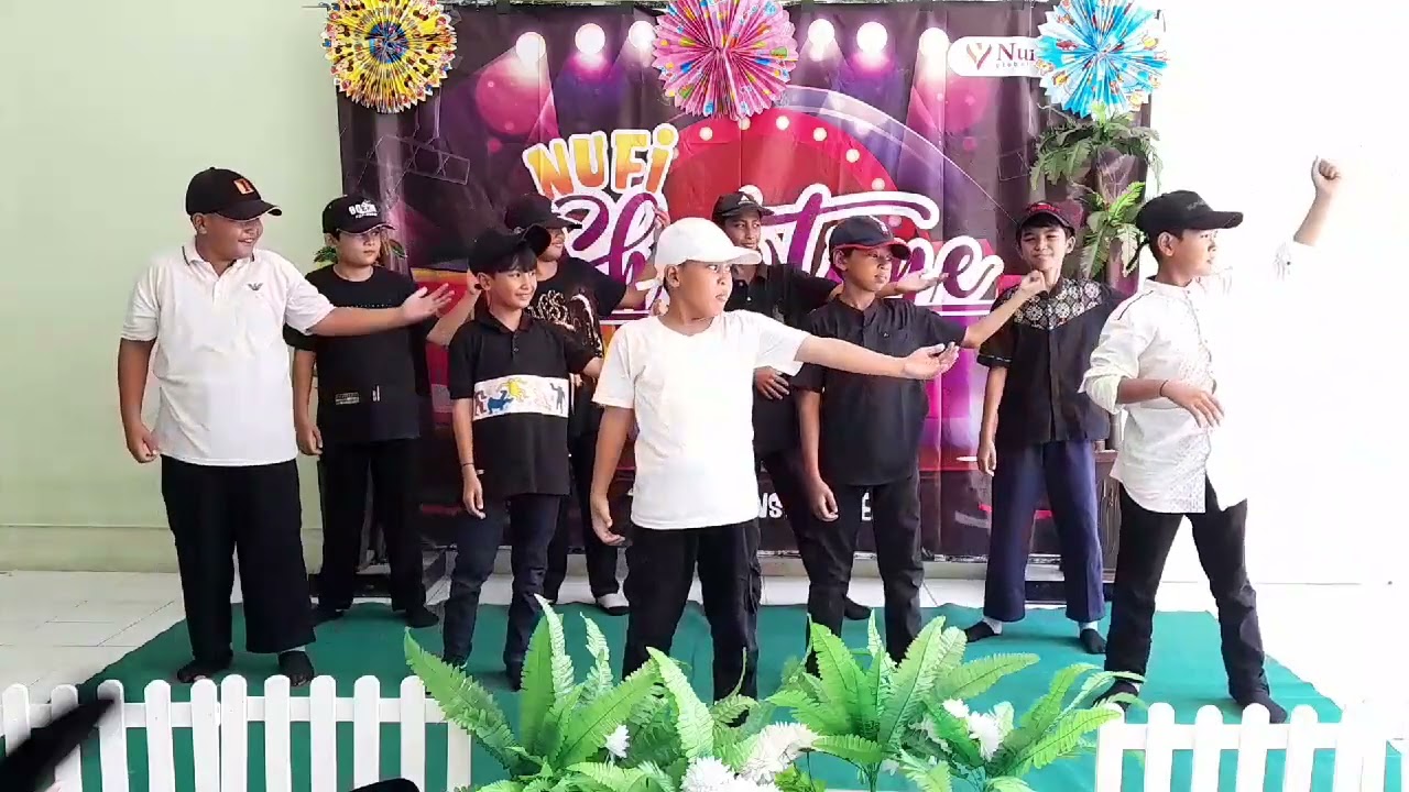 Tari kreasi 