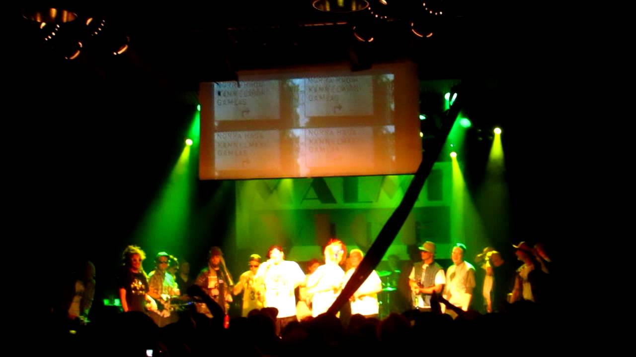 SMC Lähiörotat feat. Notkea Rotta - Pöhinää (LIVE @ Tavastia levynjulkkarit 17.6.2011)