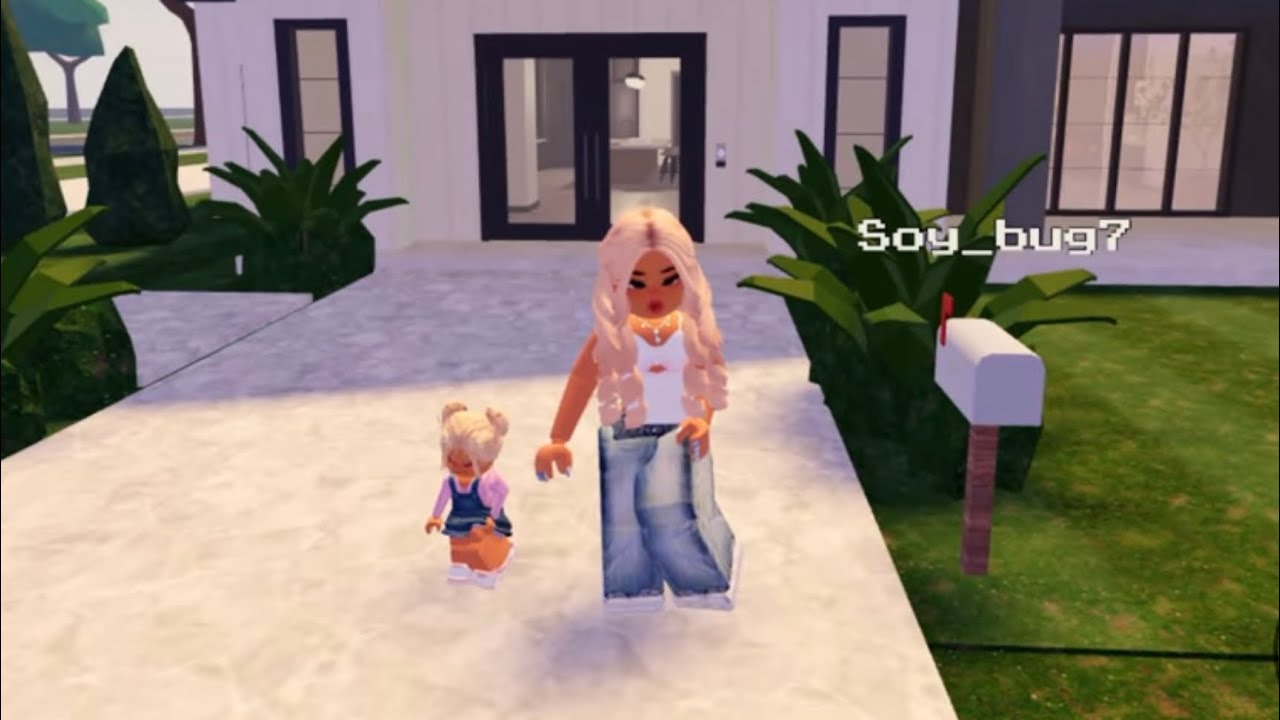 Me and my daughter role-play on Barry Ave., Roblox