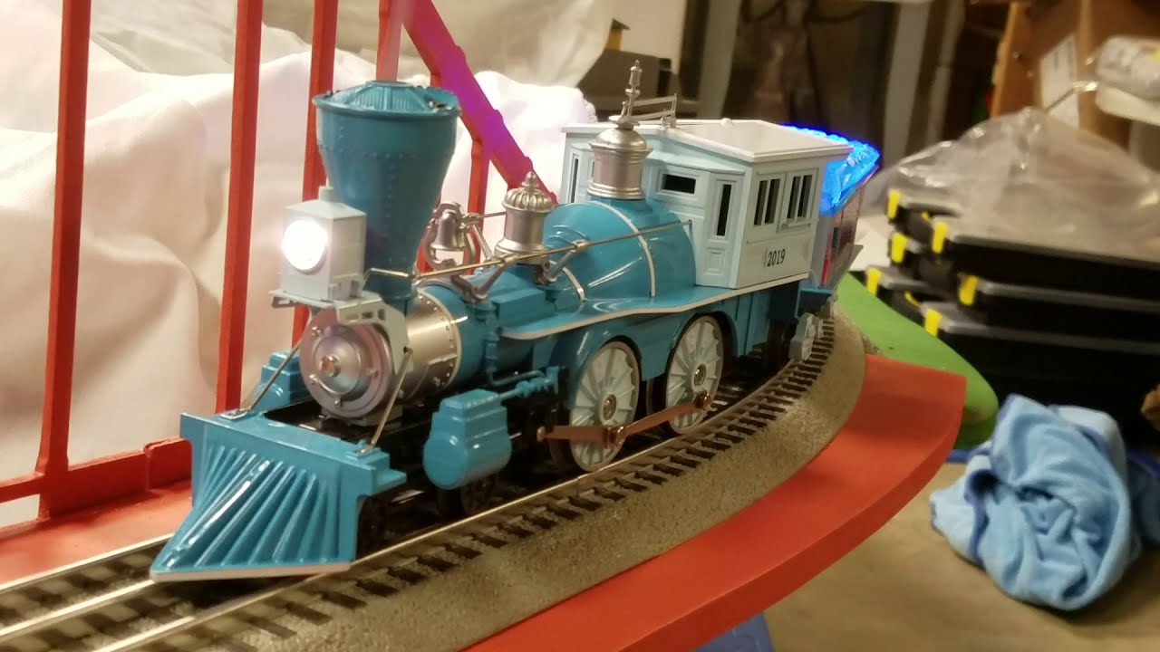 Disneys Frozen 2 Lionel Lionchief O gauge freight set with bluetooth review (Its really nice!)