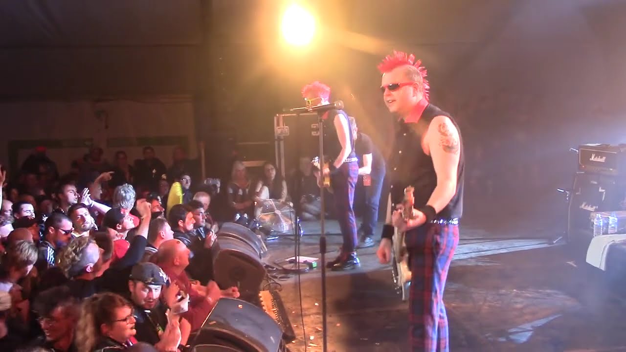 The Toy Dolls - The Lambrusco Kid (Zikenstock Festival 2018 France, Cateau-Cambrésis) [HD]