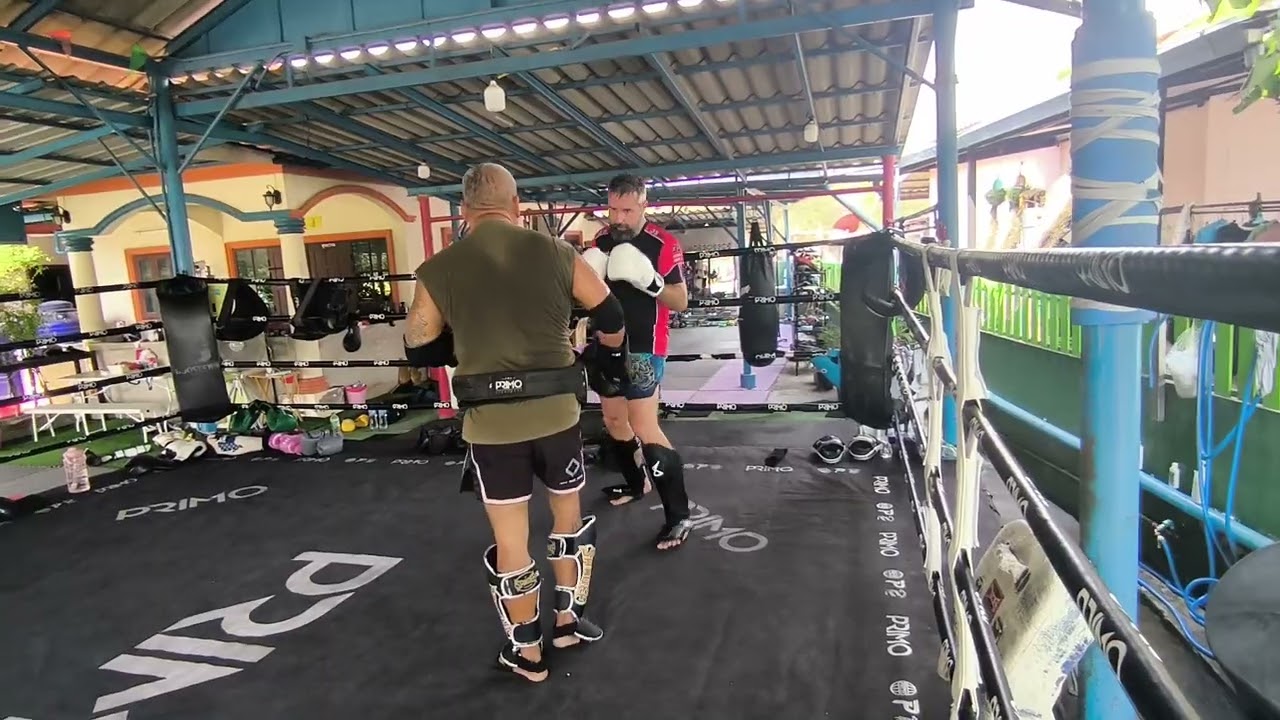 Filip training with Kru Kling from Sitjaopho Muay Thai Hua Hin Thailand 