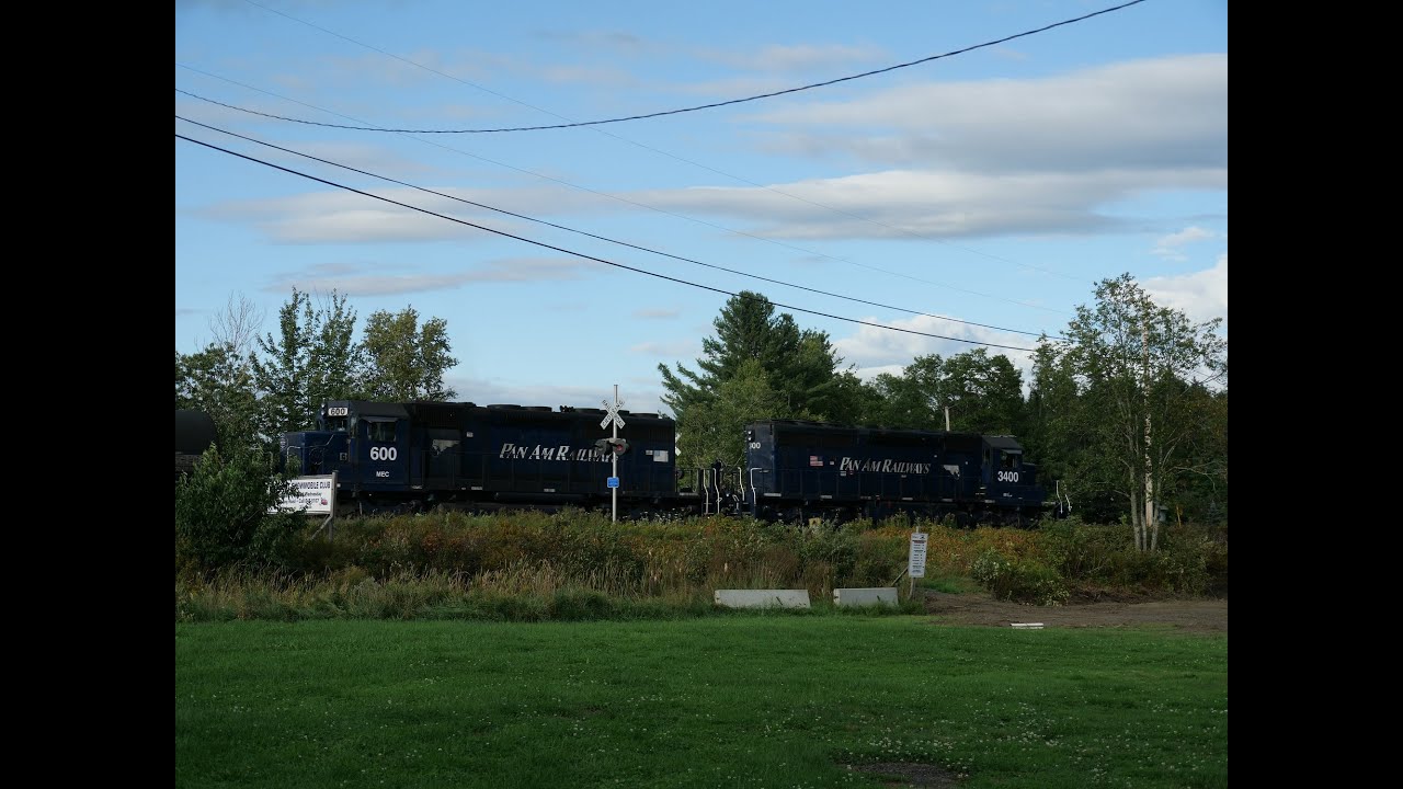 MEC 3400 leads WANM East into Northern Maine Junction 9/10/21