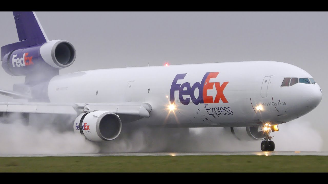 Wet Runway! Water Spray Landings at Paris Charles de Gaulle [4K]