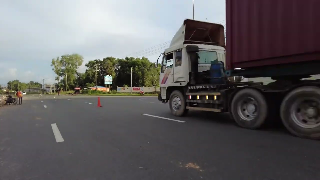 Bicycle trip from Kbal Chnay waterfall to Sihanoukville, part 5