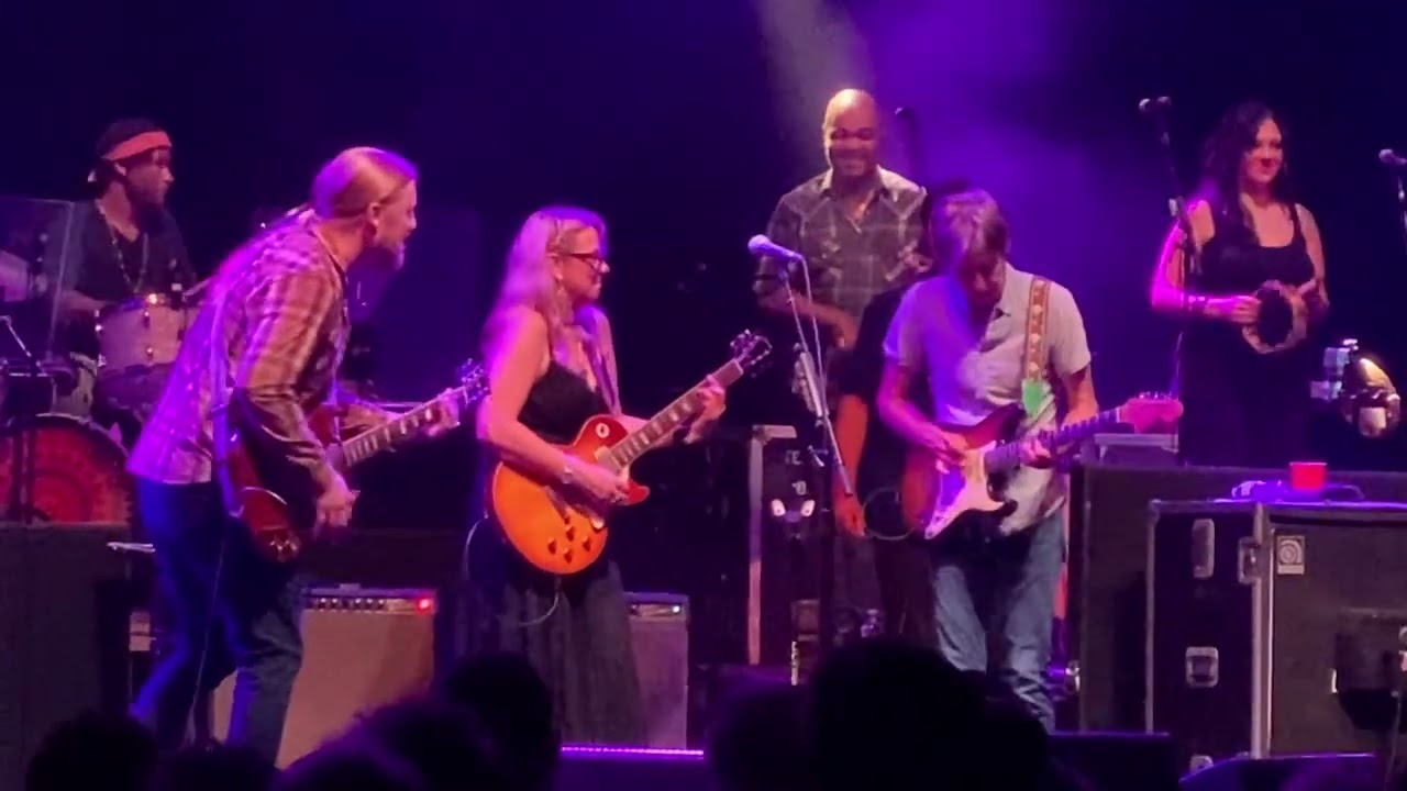 Leavin’ Trunk / Volunteered Slavery - Tedeschi Trucks Band with Eric Johnson - 9/7/23