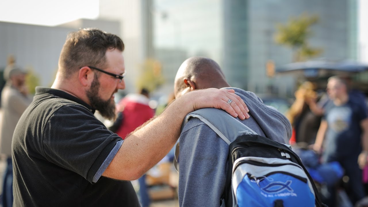 Stepping Out in Faith | Street Evangelism | Steven Colborne