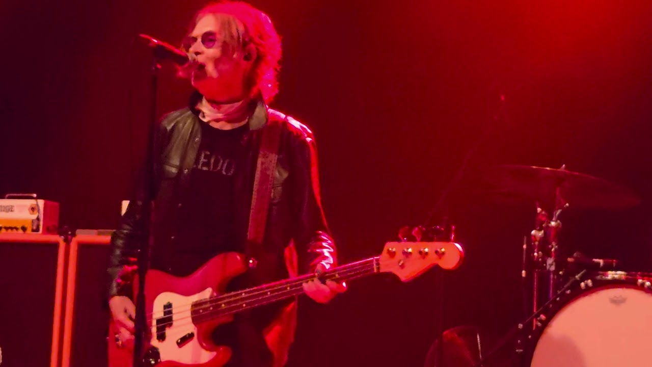 Glenn Hughes 