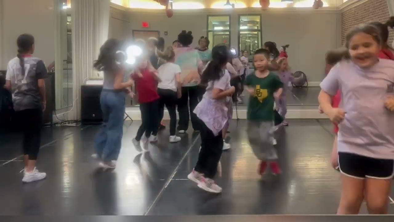 Dancing class this past week. It was fun! 🤩 