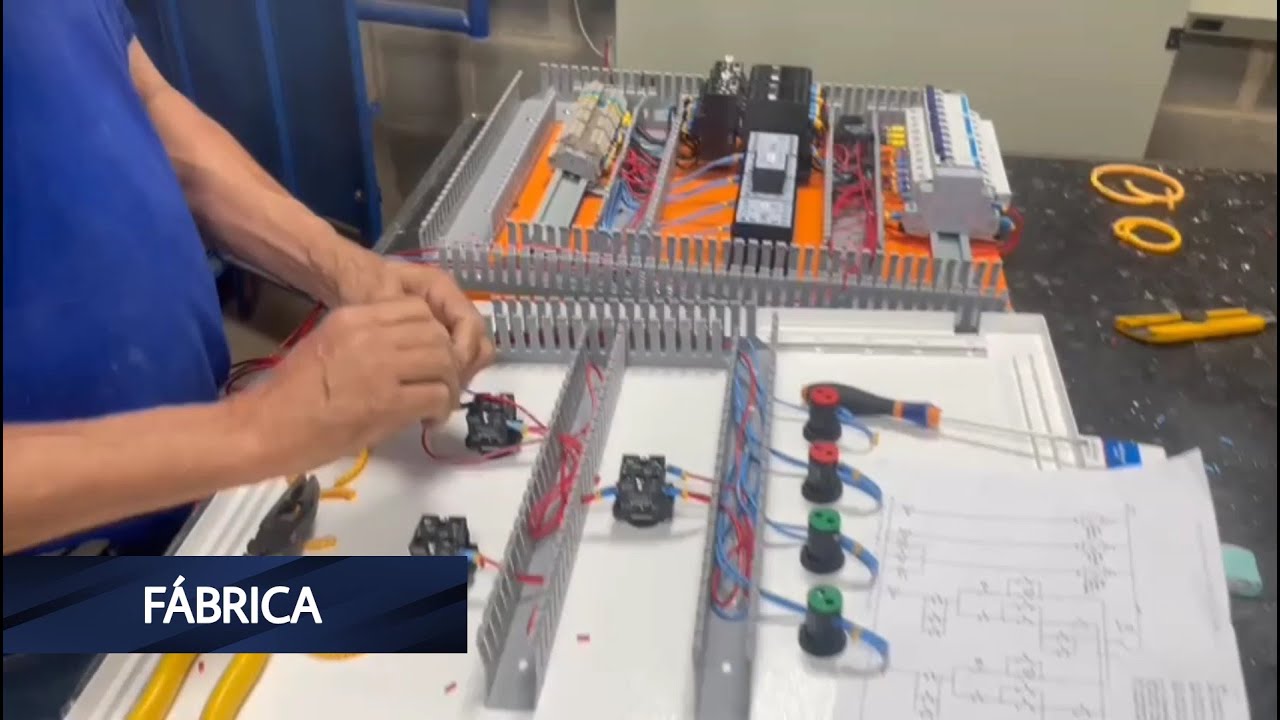 FÁBRICA DE QUADROS ELÉTRICOS