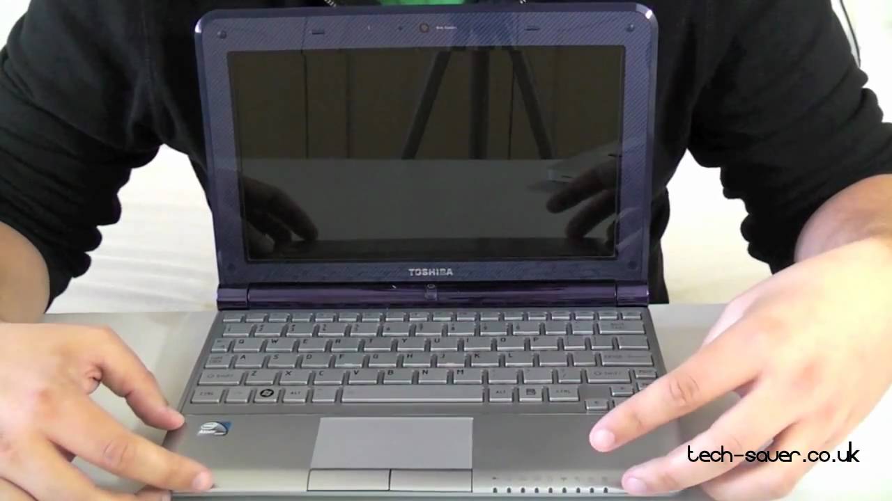 Toshiba NB305 Netbook Review