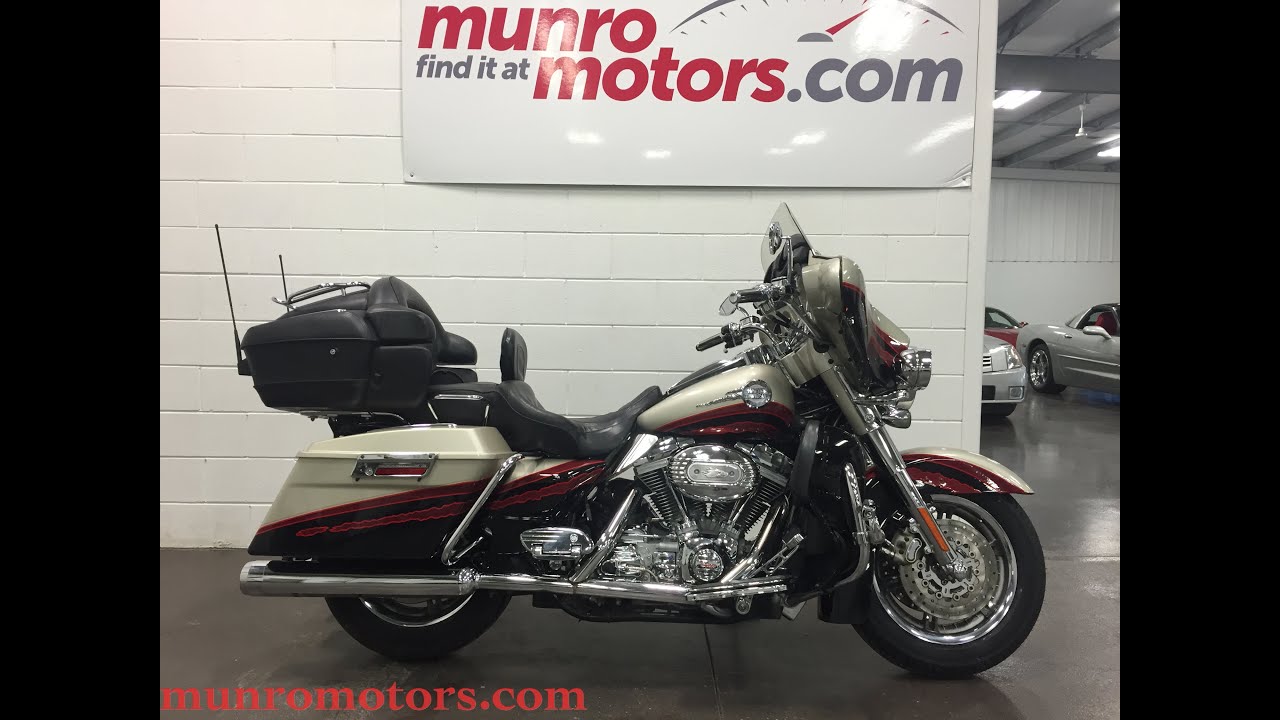 2006 HARLEY-DAVIDSON FLHTCUSE Screamin Eagle Sceam'n Eagle CVO SOLD