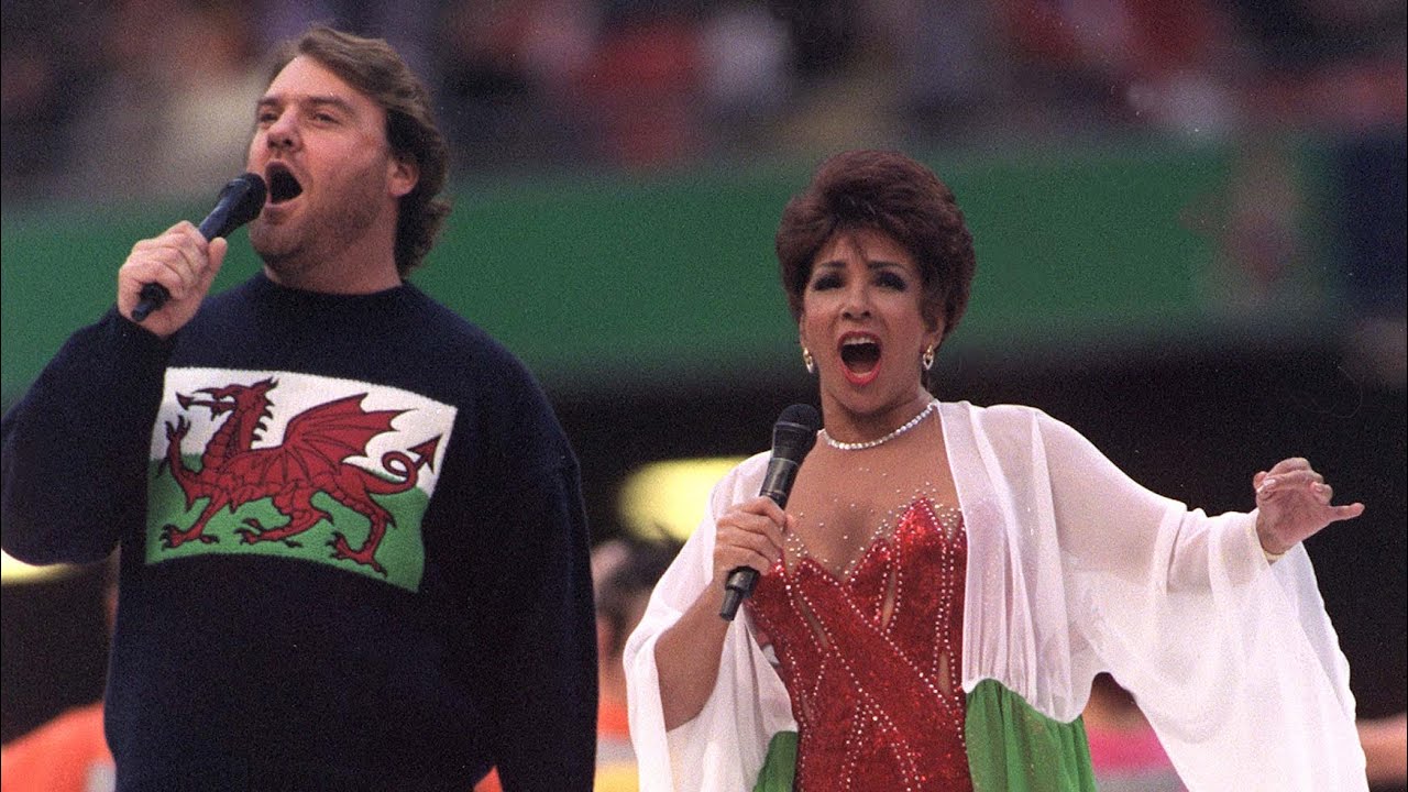 Dame Shirley Bassey & Bryn Terfel - World In Union (Rugby World Cup Closing Ceremony 1999)