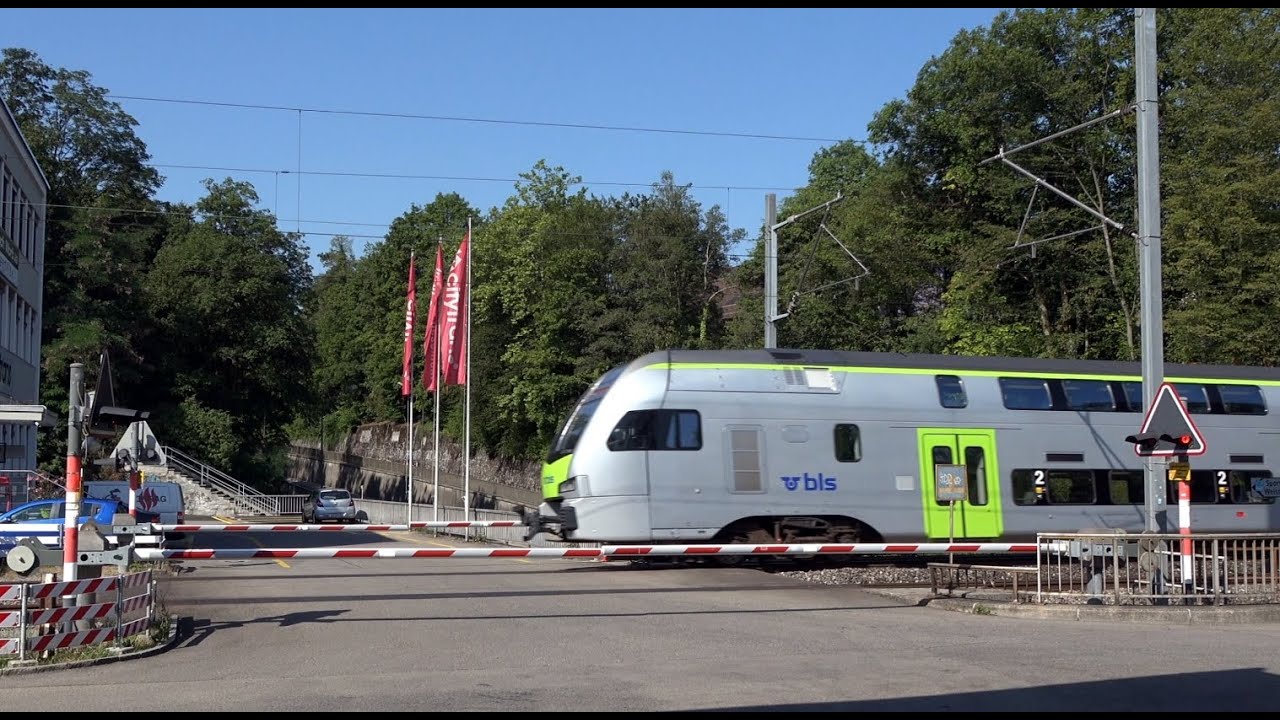 Railroad Crossing -  Bern (CH) - Bahnübergang Weissensteinstrasse