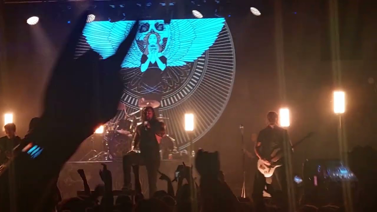 As I Lay Dying - Parallels