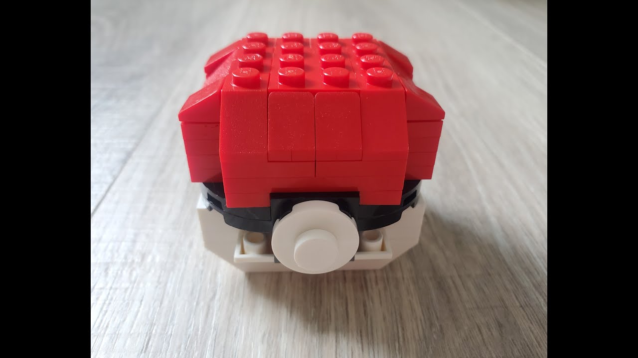 Pokeball in Legos