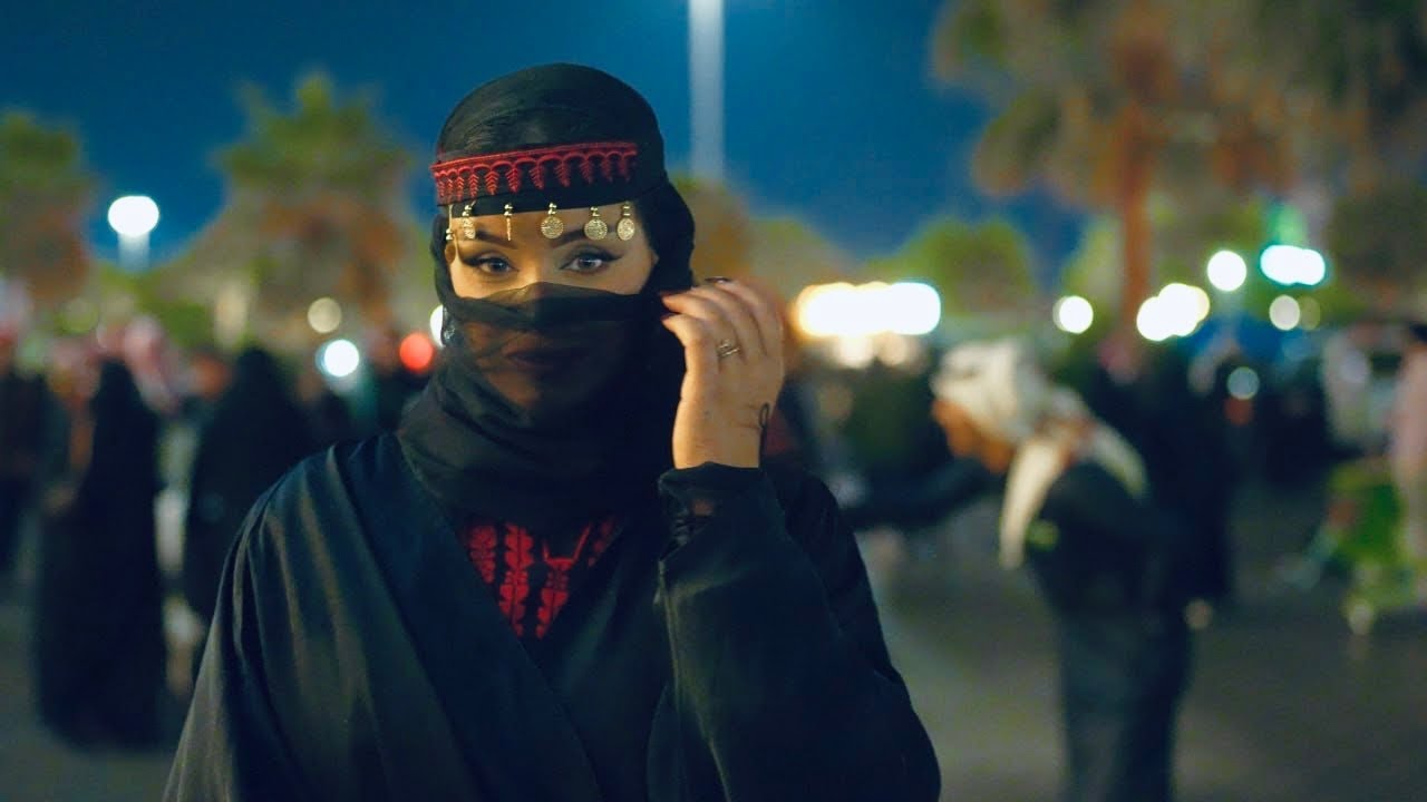 #يوم_التأسيس 4k ساحة #بارك_مول #تبوك والالعاب النارية .