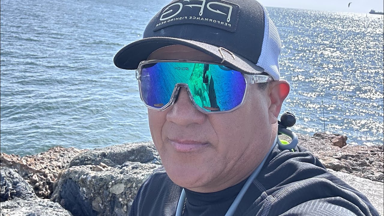 Una muy divertida pesca en la orilla del mar con el paisano Juan 