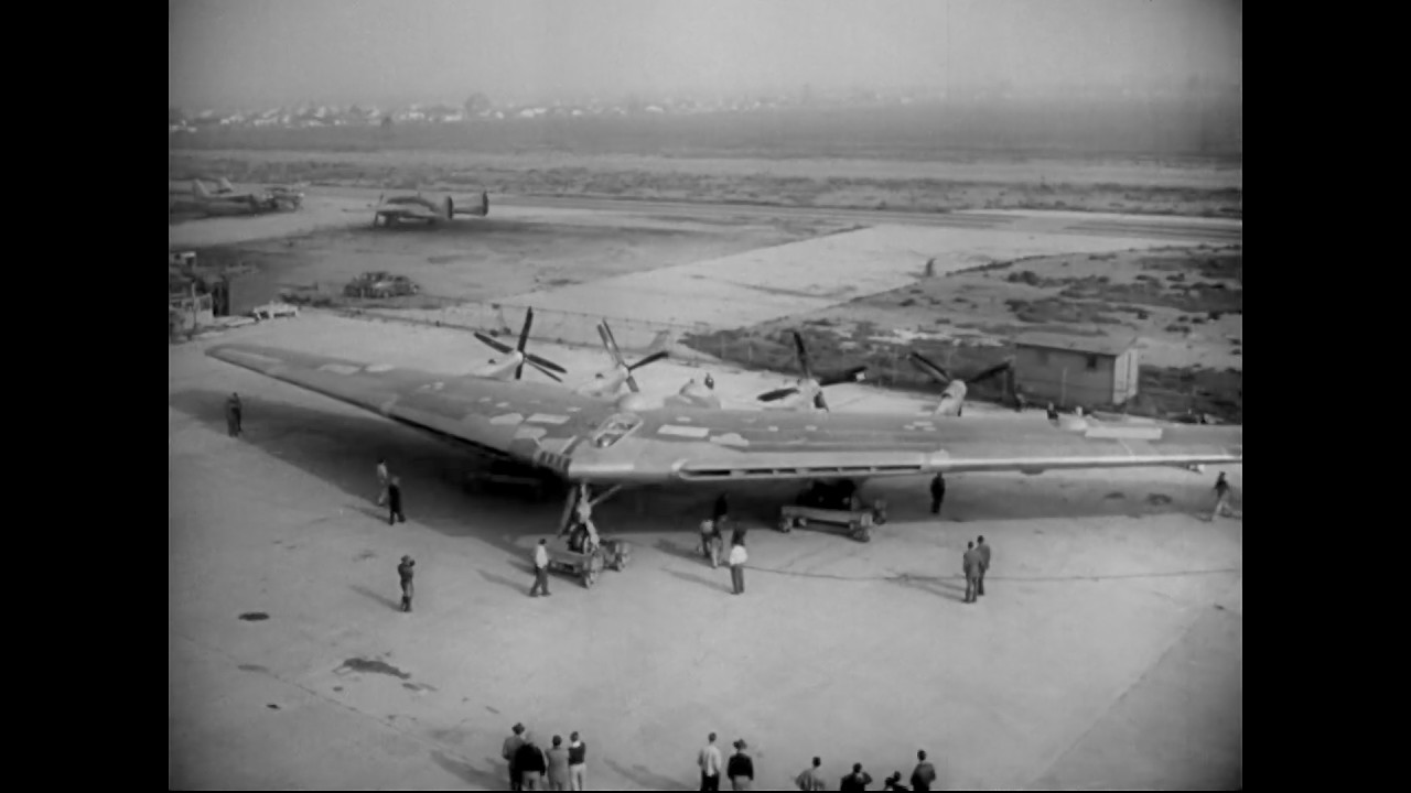 Представлен гигантский летающий самолет Northrop XB-35! - 1946 год #летающеекрыло #эксперименталь...