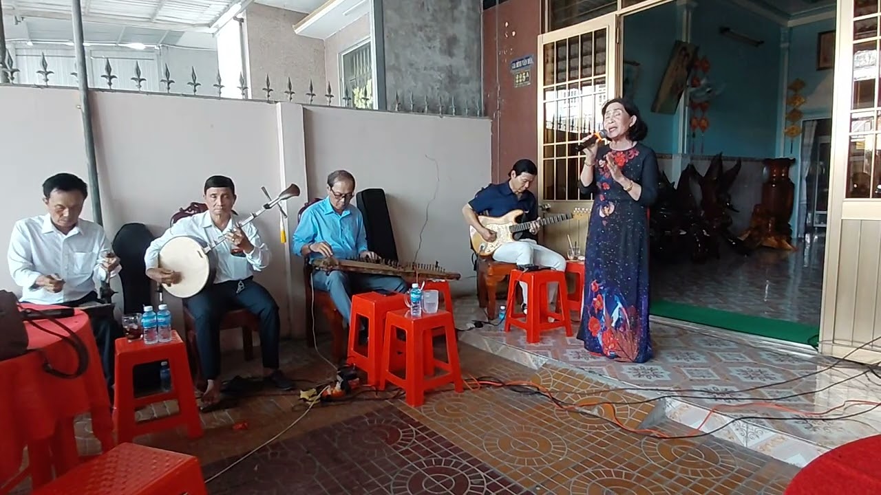 thể điệu tân thanh..Ngọc Hiệp..trình bày 