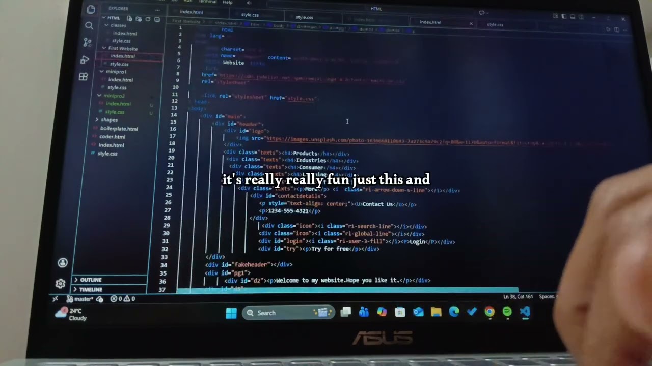 I BUILT MY FIRST WEBSITE (html/css) | Beginner Project |