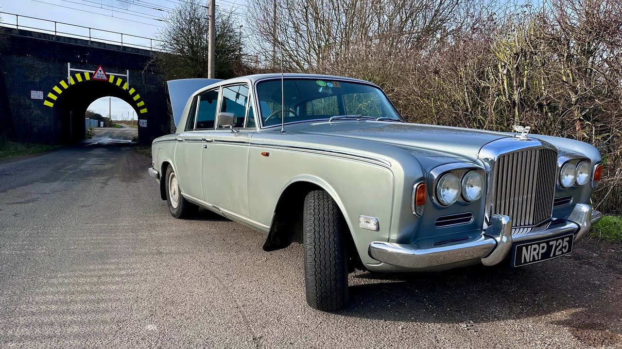 Road trip in a 1972 Bentley T1 from Suffolk to the Cotswolds